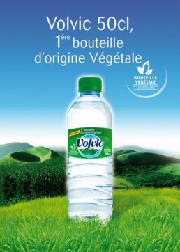 Affiche greenwashing de Volvic 